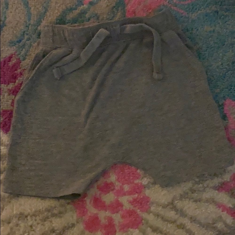Shorts lot - Picture 3 of 5
